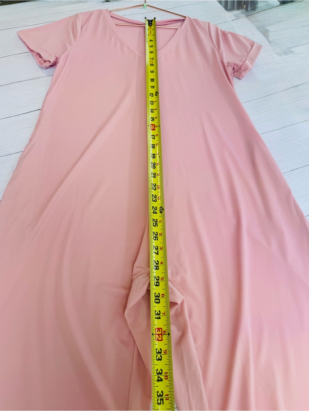 HALARA Pink V-Neck Short Sleeve Wide-Leg Jumpsuit. Love it but it didn’t fit me. - Picture 5 of 10